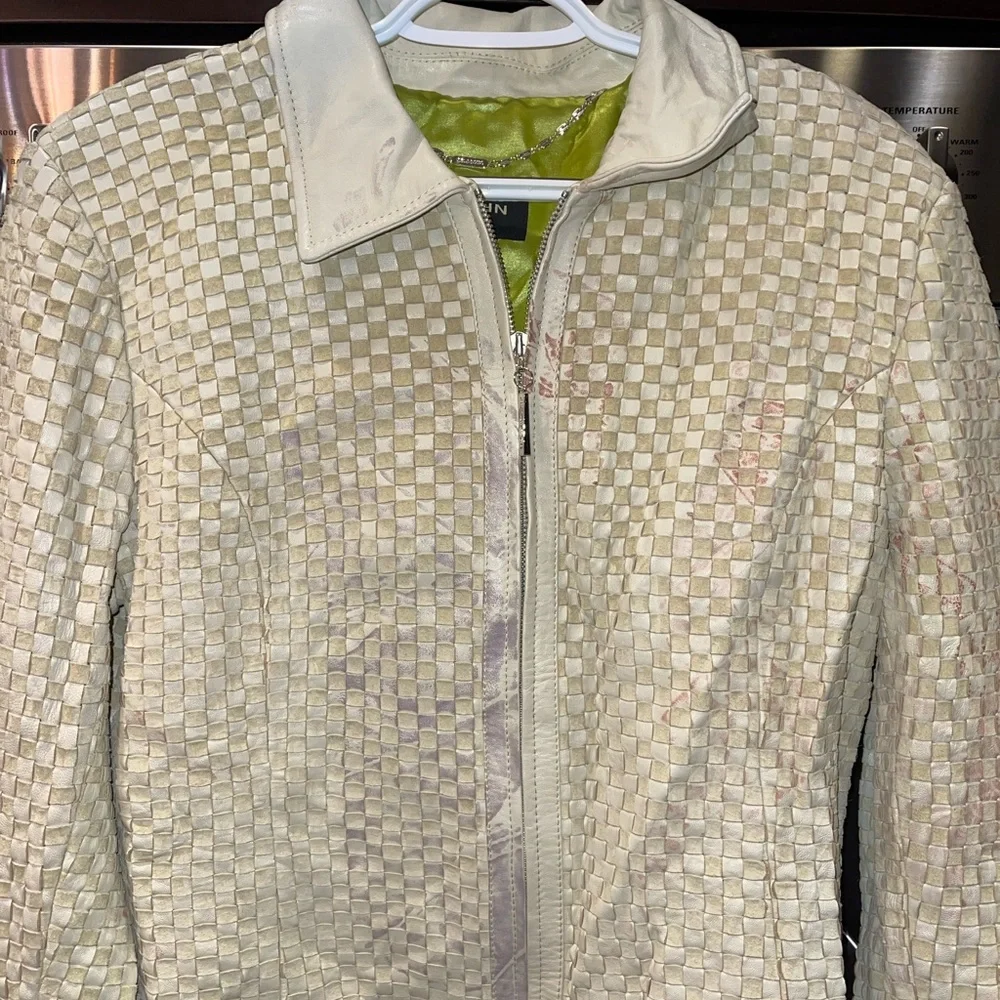 Sage green genuine leather St. John jacket size medium - Picture 5 of 14
